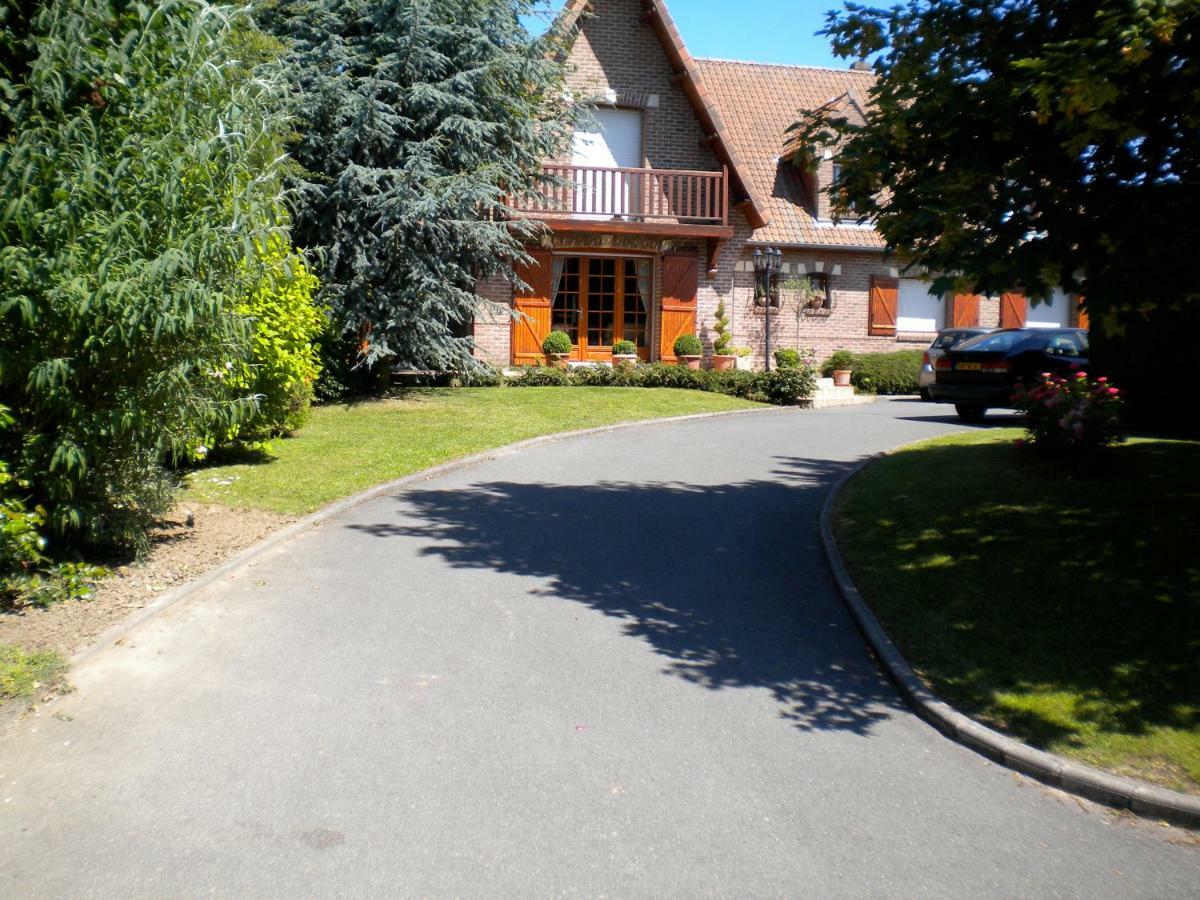 Le Cedre Bleu Bed & Breakfast Dainville Dış mekan fotoğraf